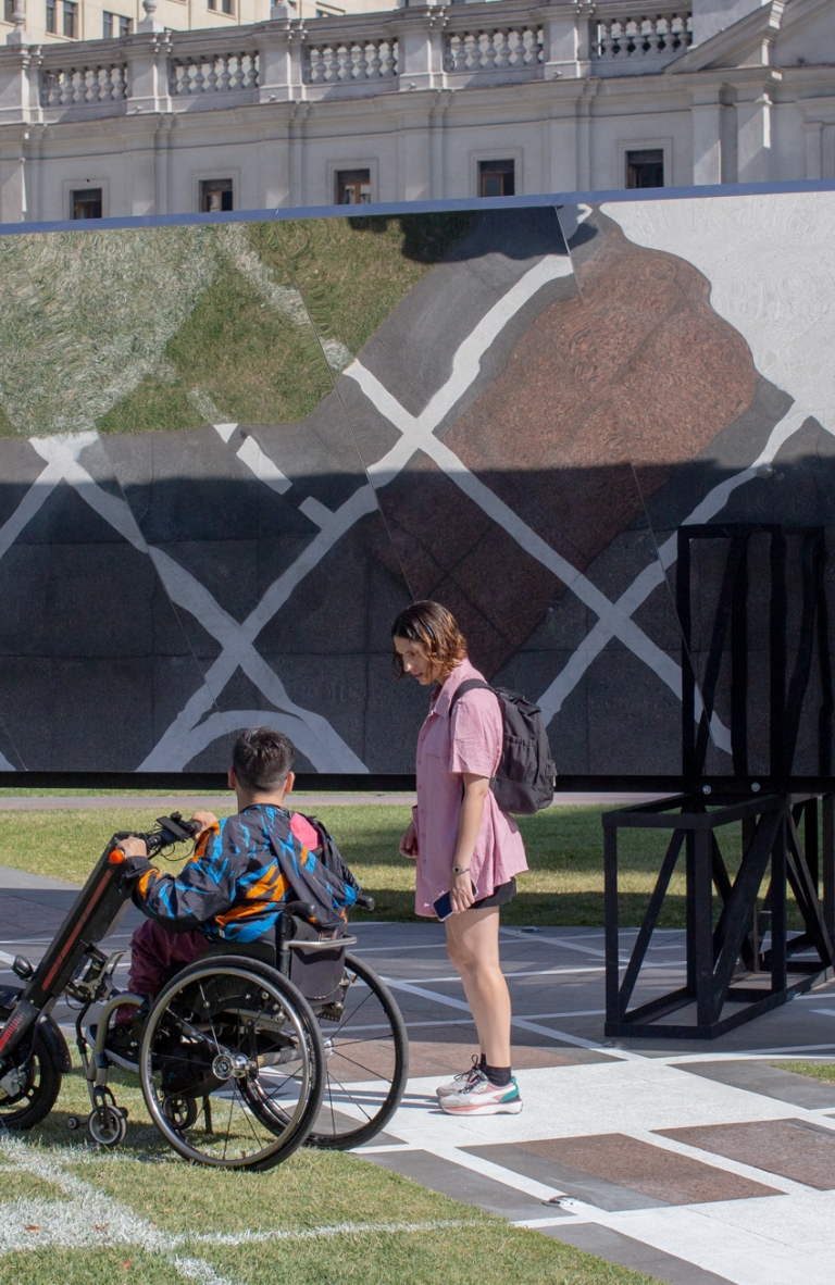 Inclusión y Exclusión : cómo es recorrer la XXII Bienal de Arquitectura y Urbanismo desde la discapacidad