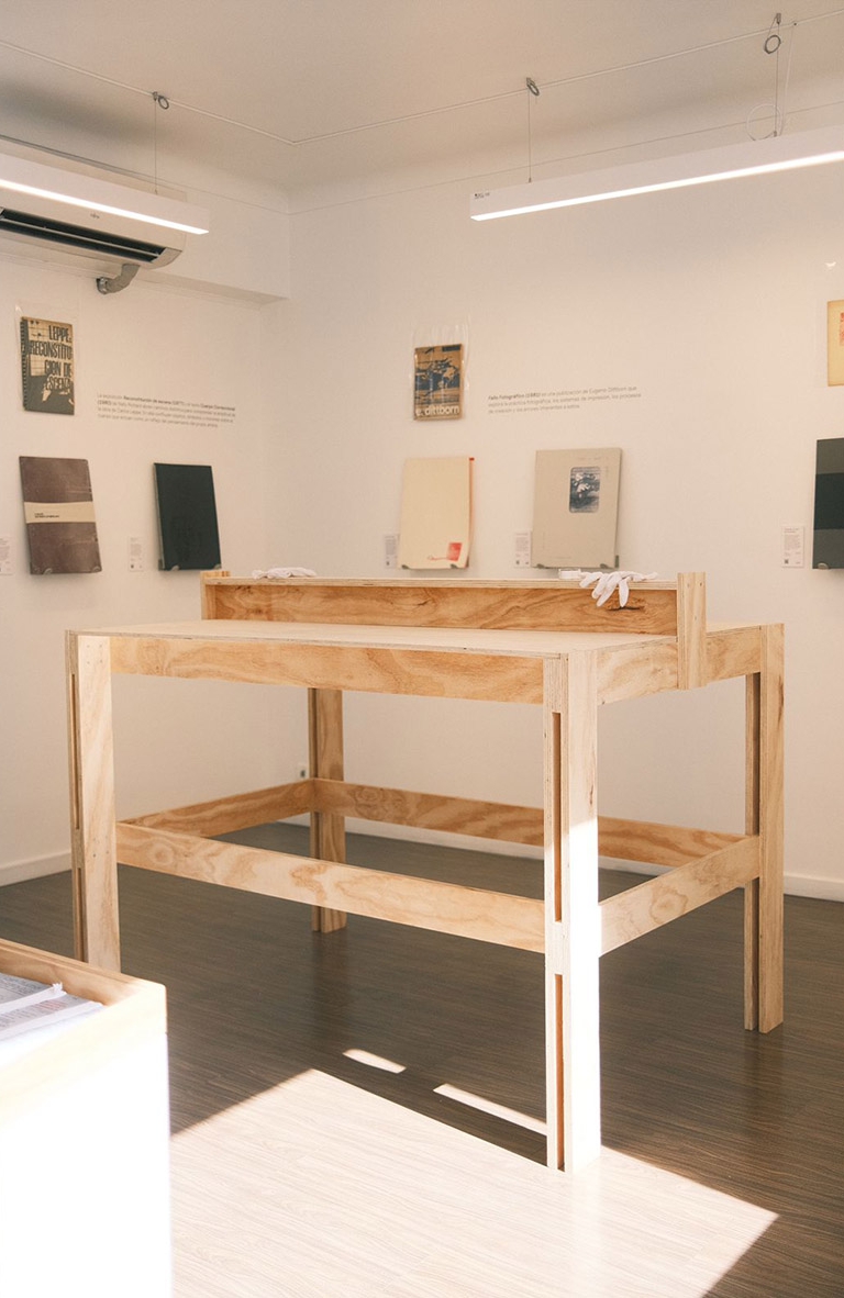 Il Posto y Diseño UC: Exposición revisita los archivos de artistas clave de los años 70 y 80 en Chile