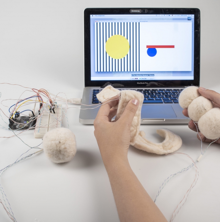 Los “smart textiles” de Sofía Guridi