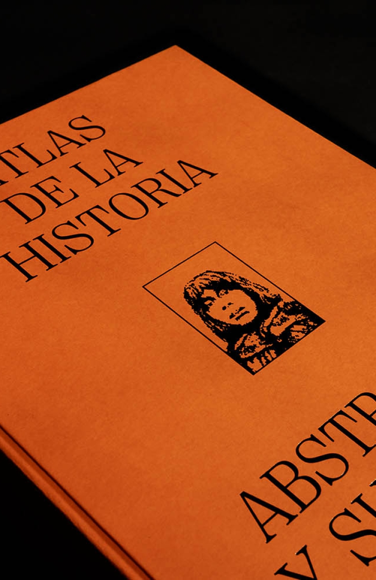 Cómo fotografiar un territorio: Alejandro Olivares y su «Atlas de la Historia Abstracta y Subjetiva de Chile»