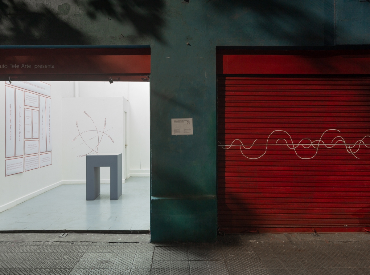 Cuatro mujeres, dos palabras, un corifeo y una epopeya común: la geografía afectiva de Natalia Lassalle-Morillo.