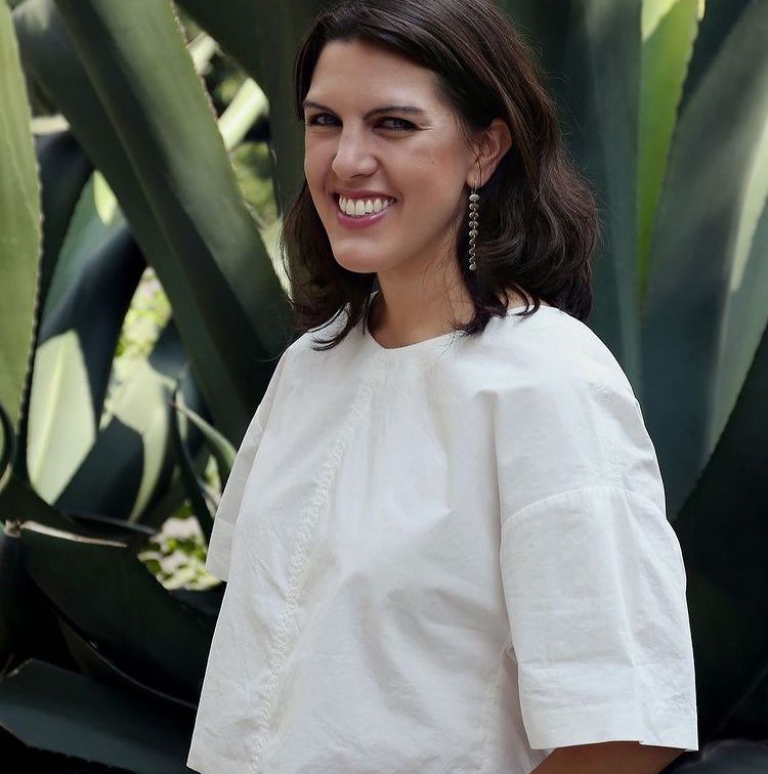 Los textiles naturalistas de Isabel Infante: creaciones que hablan de biodiversidad, cultura y territorio