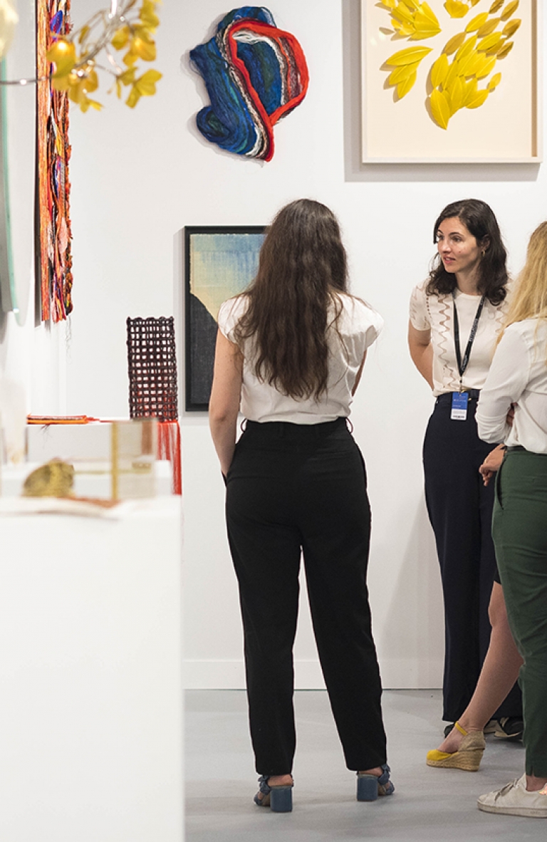 La artesanía chilena contemporánea está presente en la Bienal Révélations de París