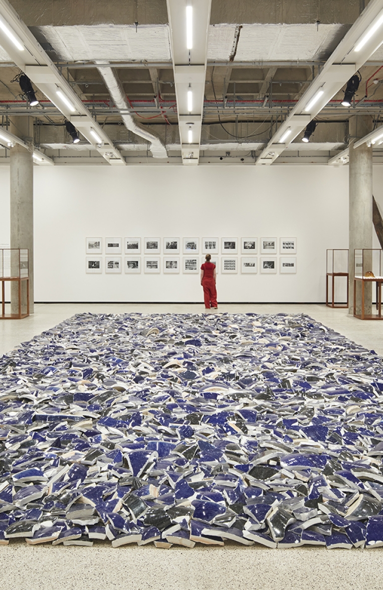 Objetos cotidianos e históricos protagonizan la nueva exposición de Ai Weiwei «Making Sense»