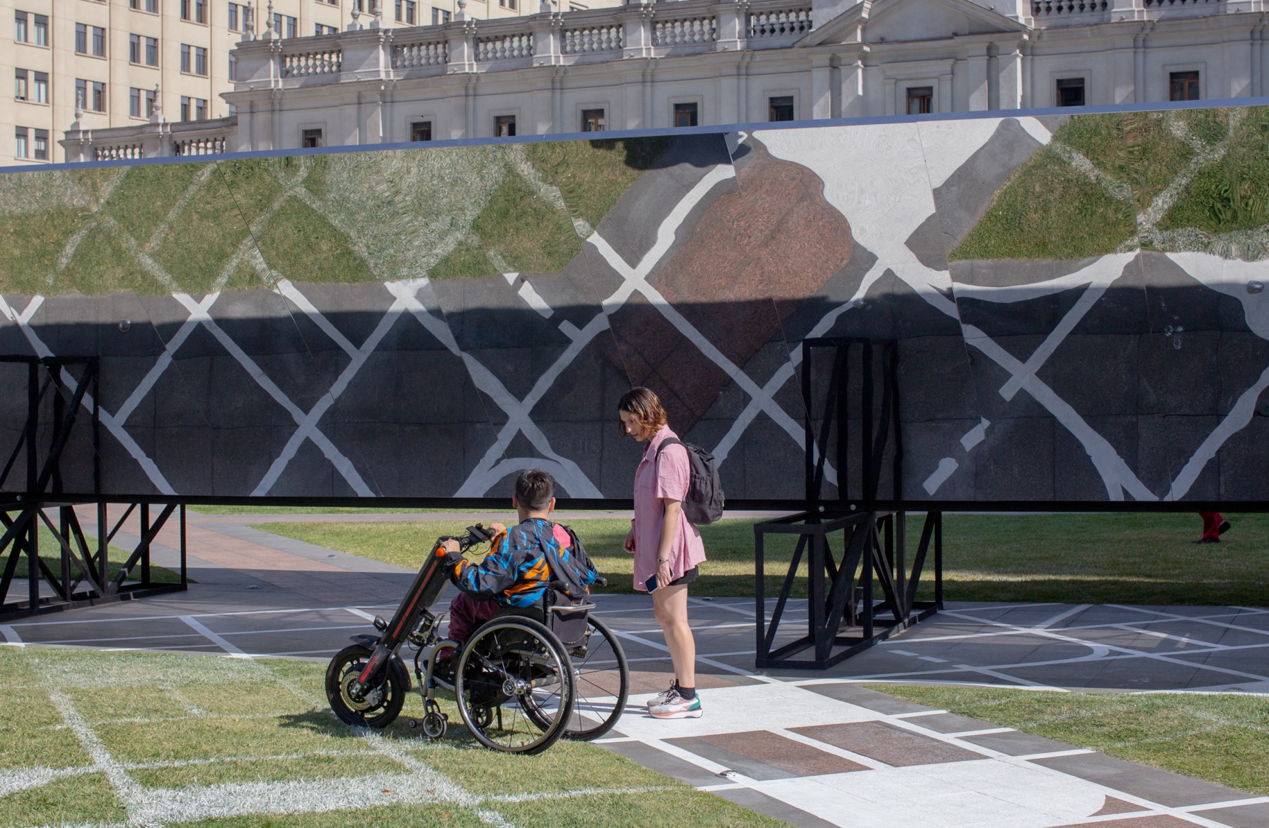 Inclusión y Exclusión : cómo es recorrer la XXII Bienal de Arquitectura y Urbanismo desde la discapacidad