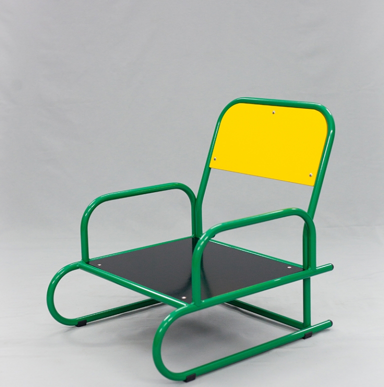 Francisco Jordán y Fun Furniture For Friends: Del dibujo al mobiliario