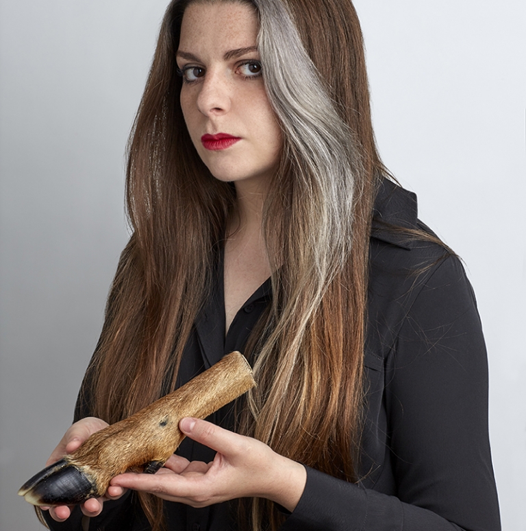 “Traducir lo Intangible” de Isidora Kauak: de la magia al arte